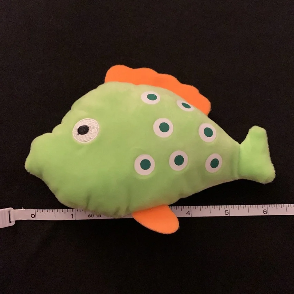 Fish plush cat or dog toy NWOT
